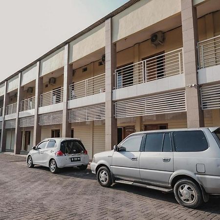 Hotel Reddoorz Near Rs Imanuel Lampung à Bandar Lampung Extérieur photo